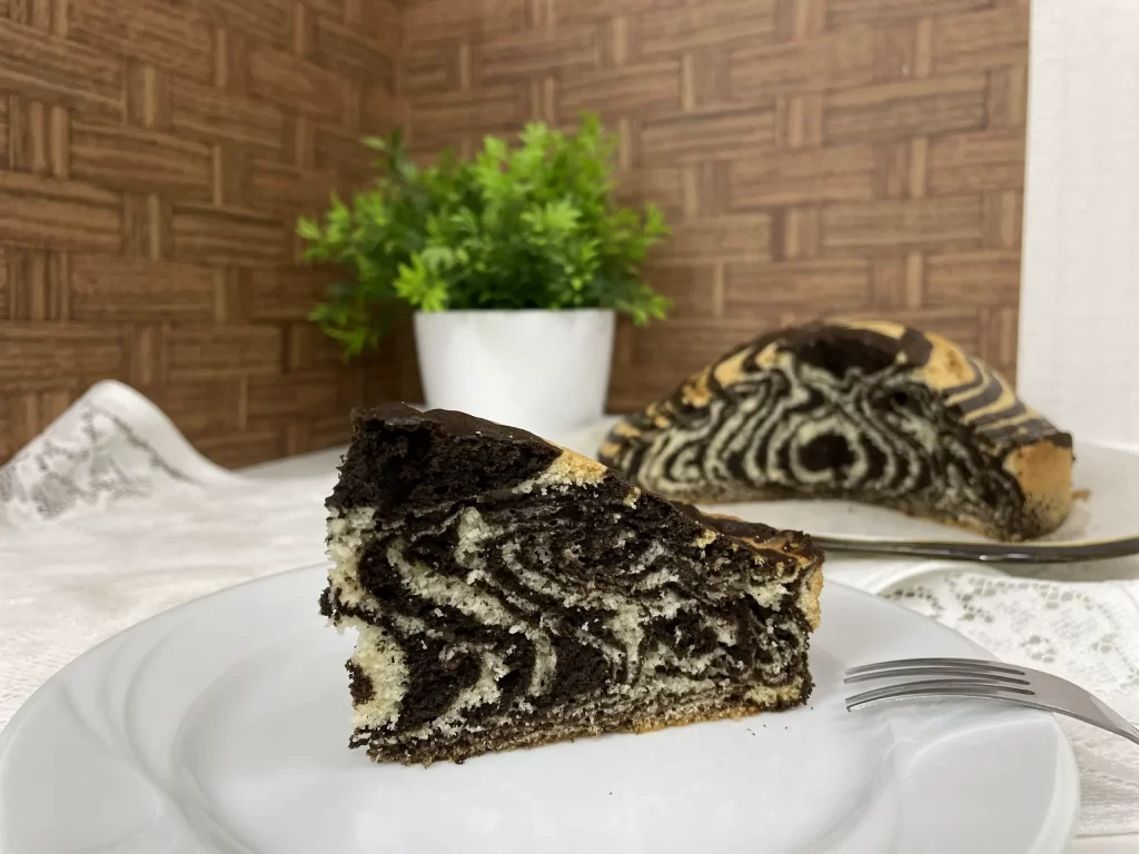 Bolo zebra: Aprenda a fazer essa deliciosa receita de Bolo zebra, uma preparação perfeita para o seu café da tarde.