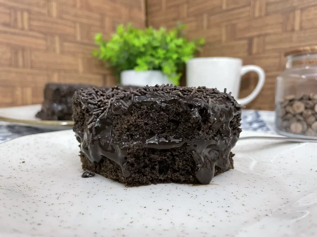 Bolo Brigadeiro gelado, sem glúten e sem leite