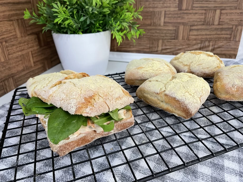 Sanduíche Tentação Crocante: Uma Explosão de Sabores e Texturas para o Lanche